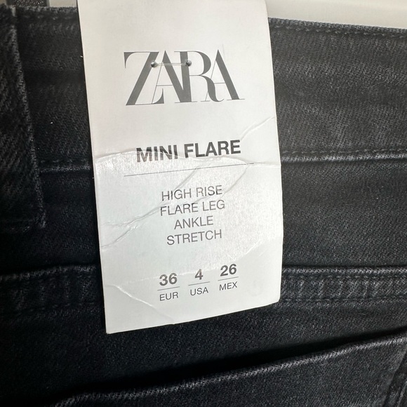 Zara HighRise Flare stretch jeans - Picture 7 of 7